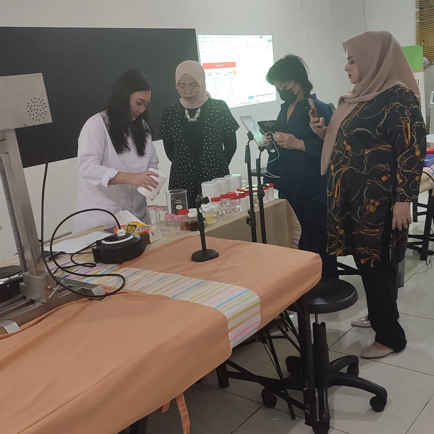 Distributor bahan baku kosmetik Nafiri Pelita Nusantara Jakarta dan Depok Distributor bahan baku kosmetik Nafiri Pelita Nusantara Jakarta dan Depok